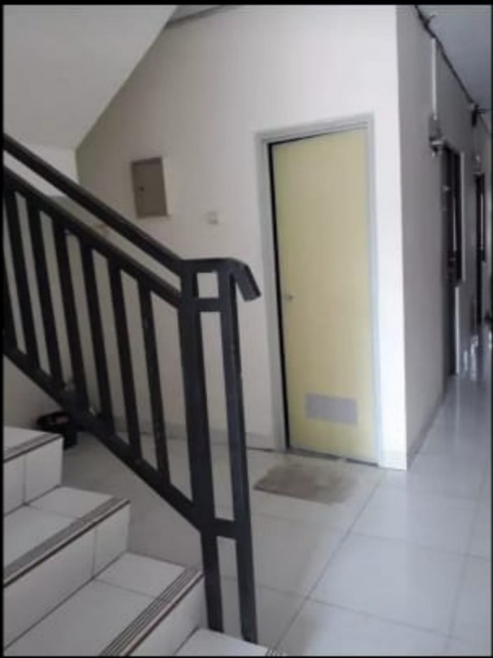 Dijual Rumah Kost 3 Lantai di Perumahan Taman Mahkota Tangerang